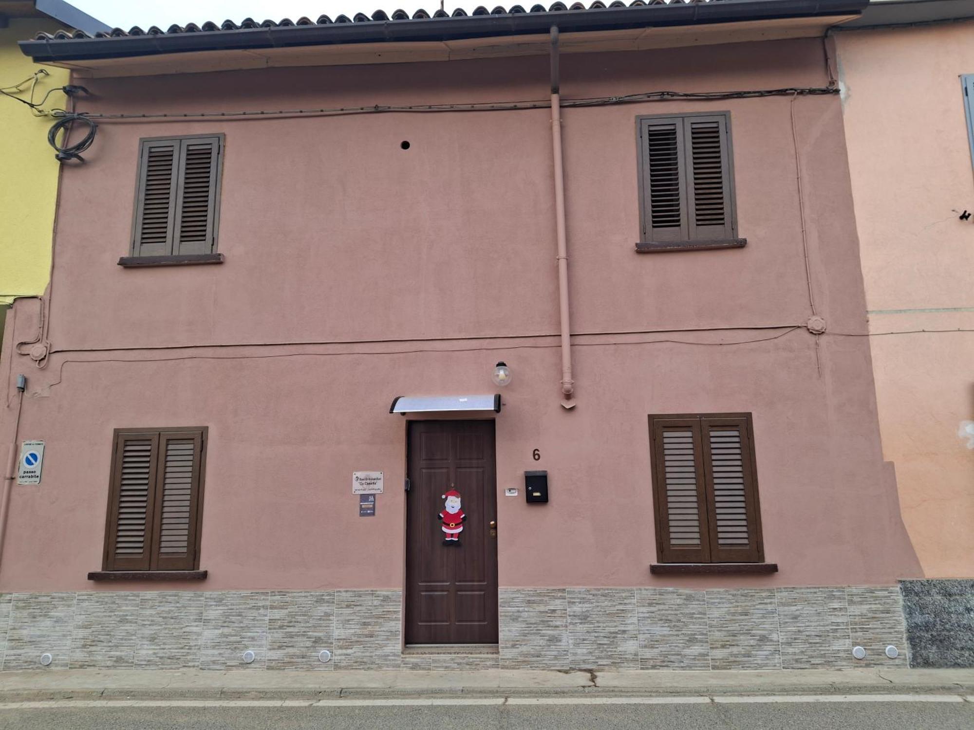 B&B " La Casetta " Vernate Bagian luar foto